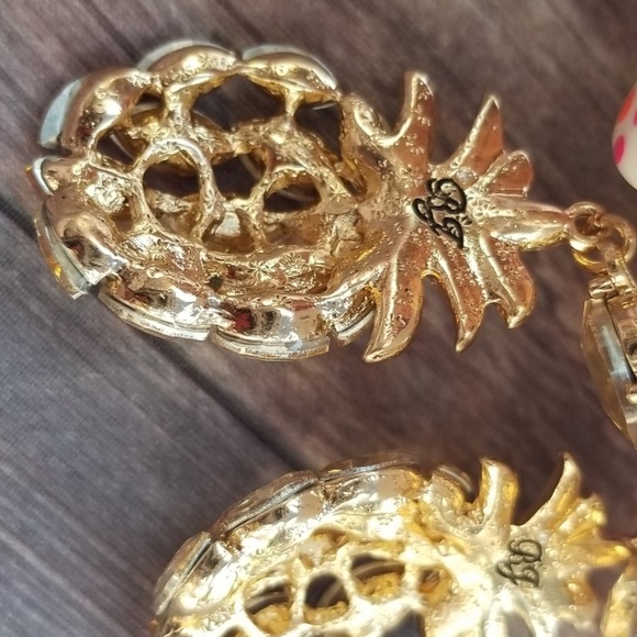 Betsey Johnson — Pineapple Earrings - Picture 4 of 4